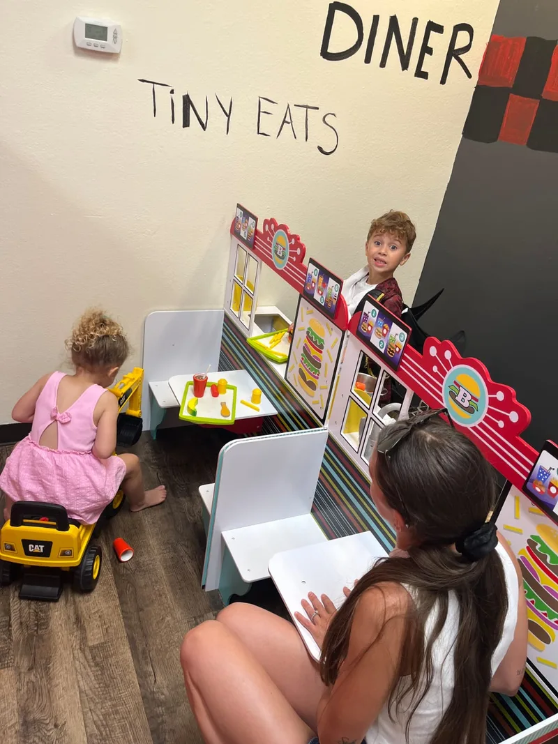 Tiny Eats pretend diner